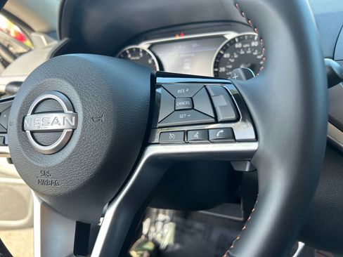 Used 2025 Nissan Altima 2.5 SR FWD image 25