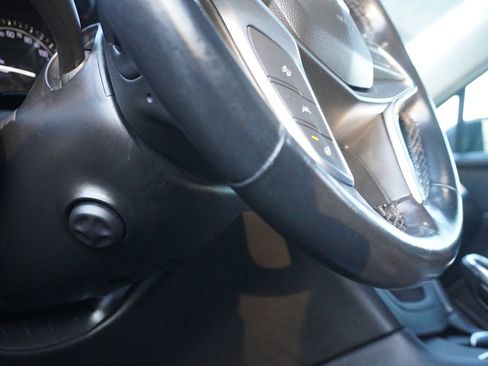 Used 2019 Cadillac XT5 Luxury image 50