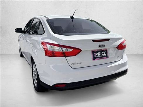 Used 2012 Ford Focus SE FWD image 5