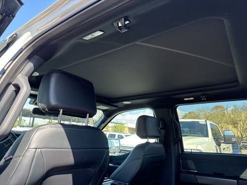 Used 2024 Ford F150 Lariat w/ Equipment Group 502A High image 9