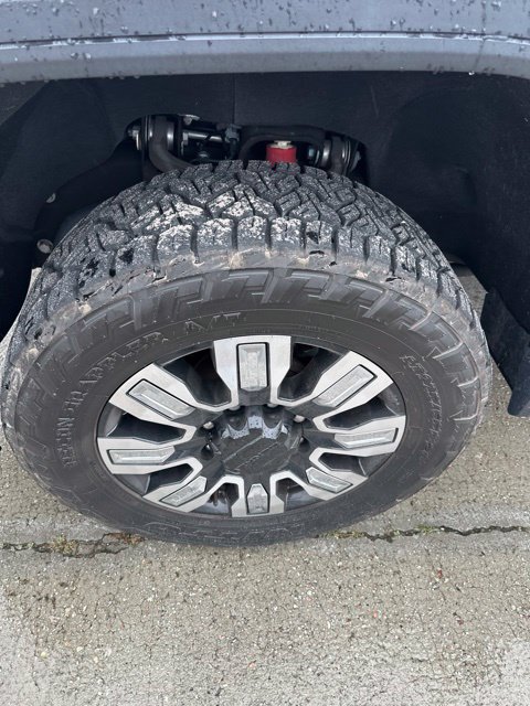 Used 2024 GMC Sierra 3500 Denali w/ Denali Reserve Package AWD/4WD image 4