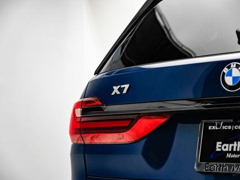 Used 2022 BMW X7 M50i w/ Dynamic Handling Package AWD/4WD image 13