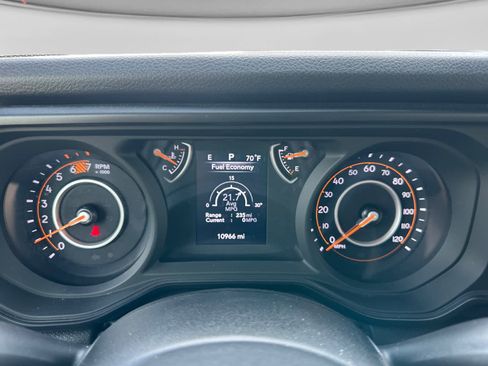 Used 2024 Jeep Wrangler Sport AWD/4WD image 15