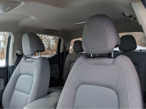 Used 2020 Chevrolet Colorado LT image 16