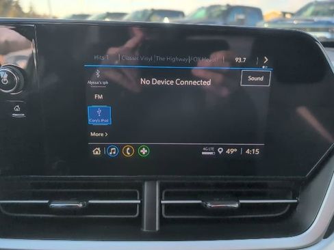 Used 2024 Chevrolet Trax RS image 25