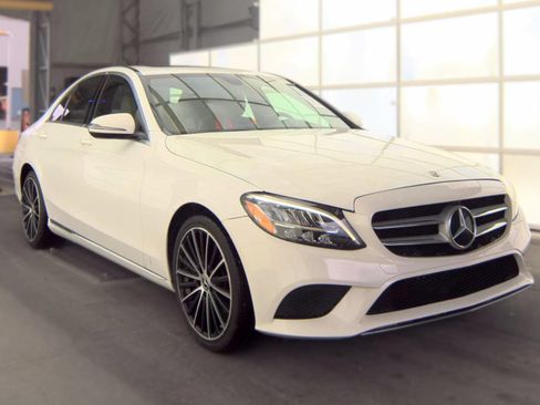 Used 2019 Mercedes-Benz C 300 Sedan image 2