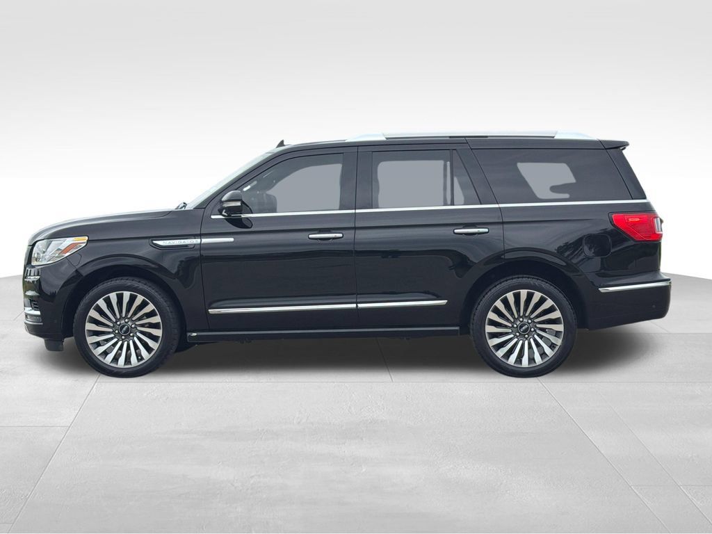 Used 2018 Lincoln Navigator Reserve w/ Technology Package AWD/4WD image 26