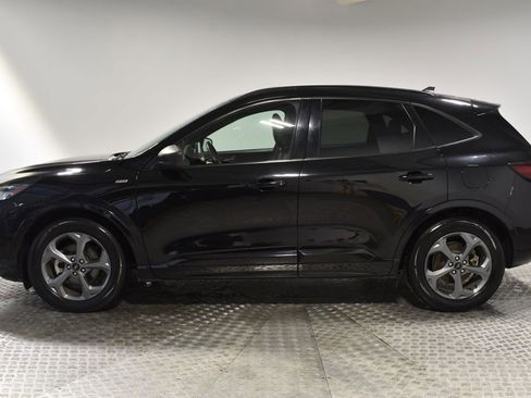 Used 2023 Ford Escape ST-Line image 2