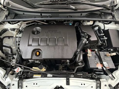 Used 2018 Toyota Corolla LE w/ Carpet Mat Package (TMS) FWD image 21