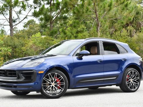 Used 2024 Porsche Macan S AWD/4WD image 2