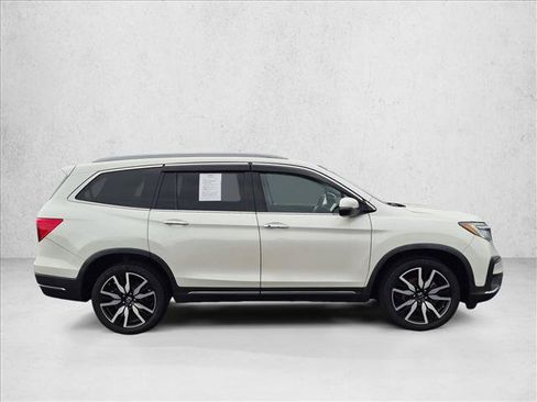 Used 2019 Honda Pilot Elite image 4