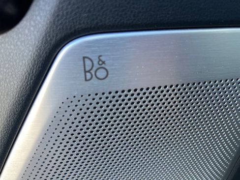 Used 2021 Ford F150 Platinum w/ FX4 Off-Road Package image 32