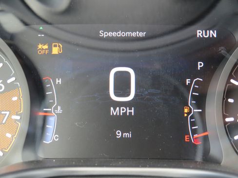 New 2025 Jeep Compass Limited w/ Sun & Sound Group image 25