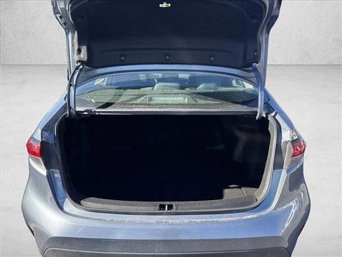 Used 2022 Toyota Corolla LE image 23