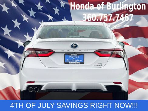 Used 2023 Toyota Camry SE w/ Cold Weather Package FWD image 5