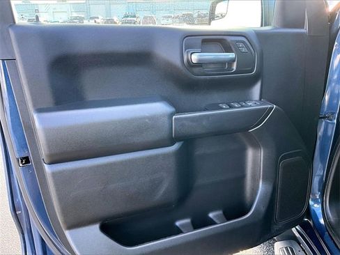 Used 2022 Chevrolet Silverado 1500 Custom image 9
