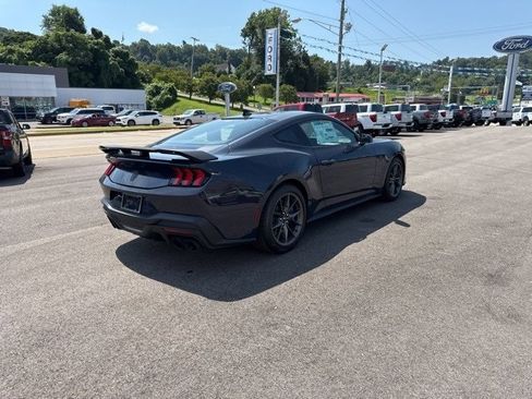 New 2025 Ford Mustang Dark Horse image 5