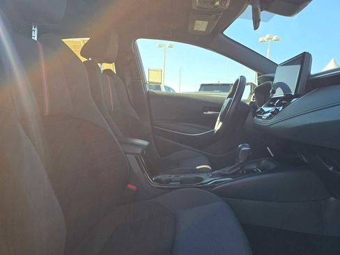 Used 2024 Toyota Corolla SE w/ SE Premium Package image 11