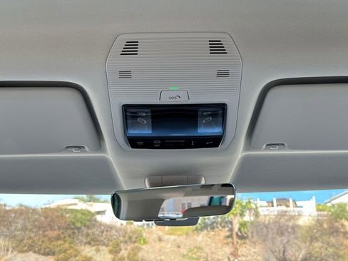 New 2025 Volkswagen ID. Buzz Pro S Plus image 30