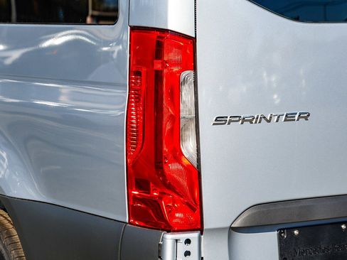 New 2025 Mercedes-Benz Sprinter 2500 image 8
