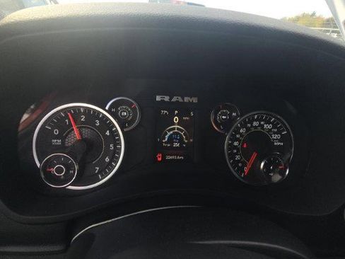 Used 2024 RAM 2500 Big Horn w/ Bed Utility Group image 12