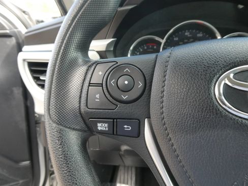 Used 2015 Toyota Corolla LE FWD image 16