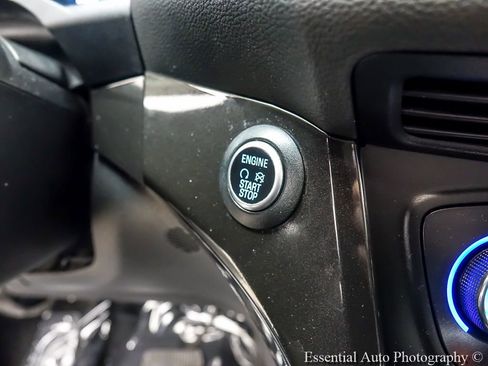 Used 2017 Ford Escape Titanium w/ Equipment Group 301A FWD image 15