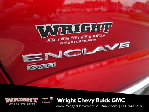 Used 2023 Buick Enclave Essence image 9