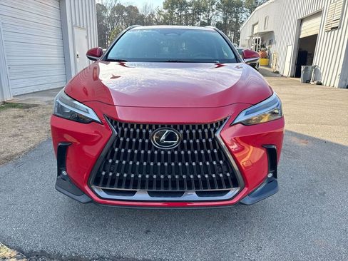 Used 2024 Lexus NX 250 FWD w/ Towing Package (2000 Lbs) image 10