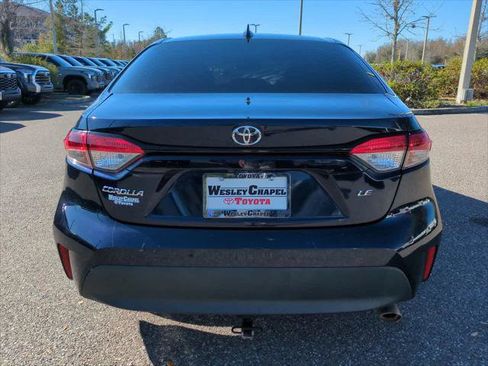 Certified 2023 Toyota Corolla LE image 5