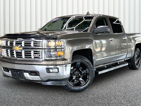 Used 2015 Chevrolet Silverado 1500 LTZ AWD/4WD image 3