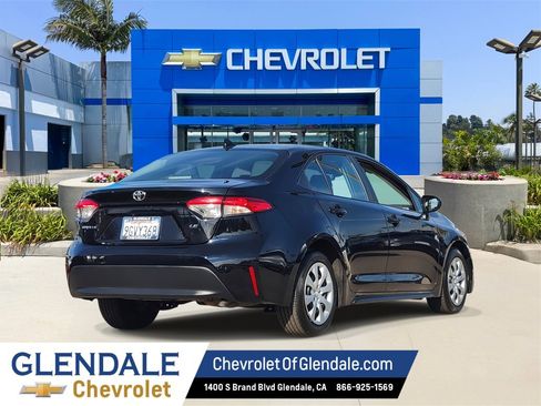 Used 2023 Toyota Corolla LE image 4