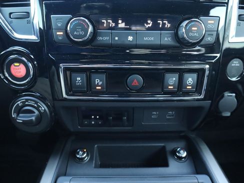 Used 2023 Nissan Titan Platinum Reserve w/ Moonroof Package image 40