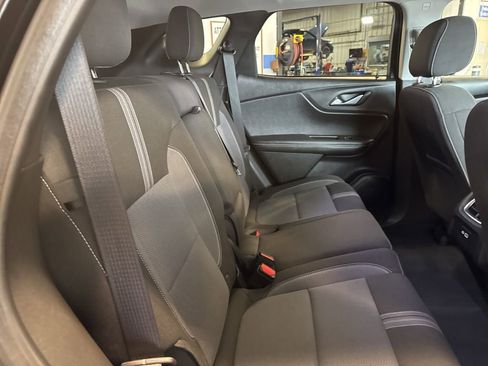 Used 2025 Chevrolet Blazer LT w/ Convenience Package AWD/4WD image 28