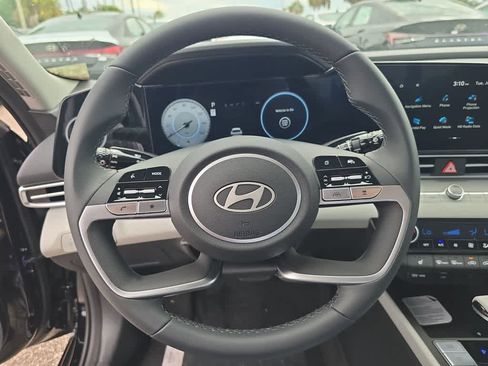New 2026 Hyundai Elantra Limited FWD image 24