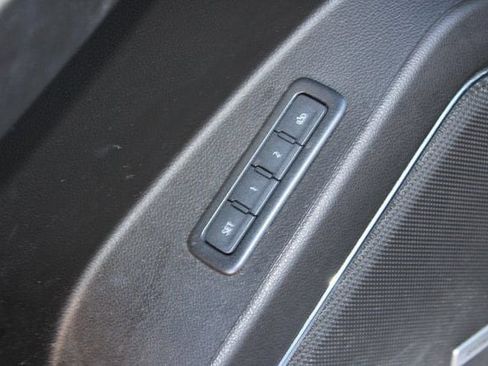 Used 2020 GMC Yukon Denali w/ Enhanced Security Package image 24