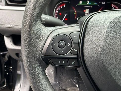 Used 2024 Toyota RAV4 XLE image 28