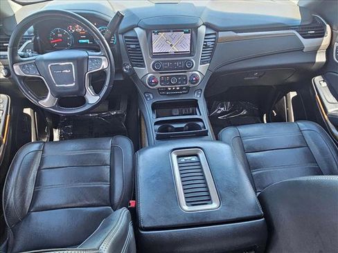 Used 2019 GMC Yukon Denali w/ Denali Ultimate Package AWD/4WD image 17