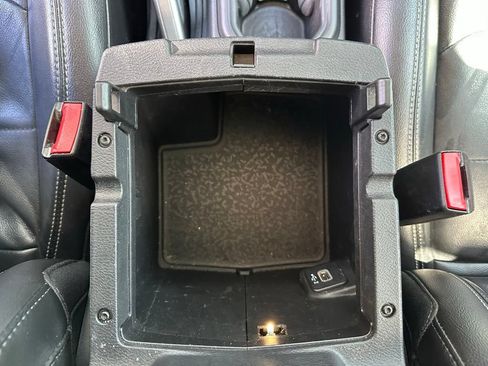 Used 2021 Jeep Wrangler Unlimited Sahara AWD/4WD image 24