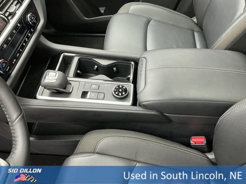 Used 2025 Nissan Pathfinder SL w/ SL Premium Package image 14