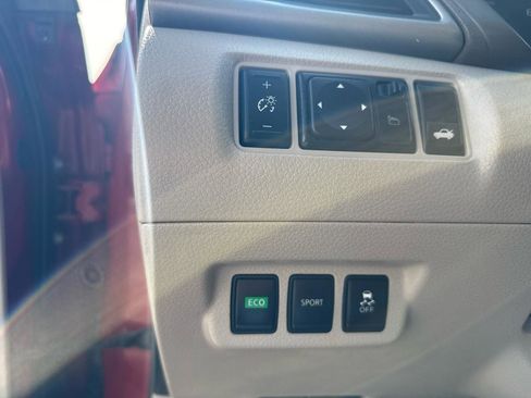 Used 2014 Nissan Sentra S image 19