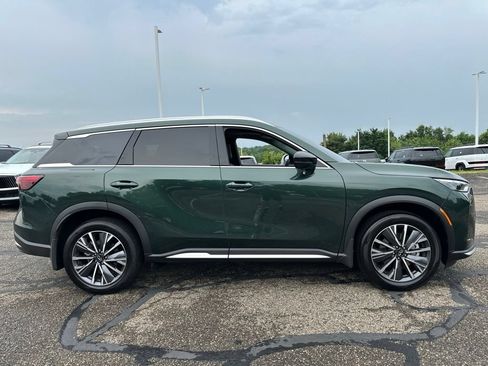 Certified 2026 INFINITI QX60 Luxe w/ Cargo Package AWD/4WD image 9