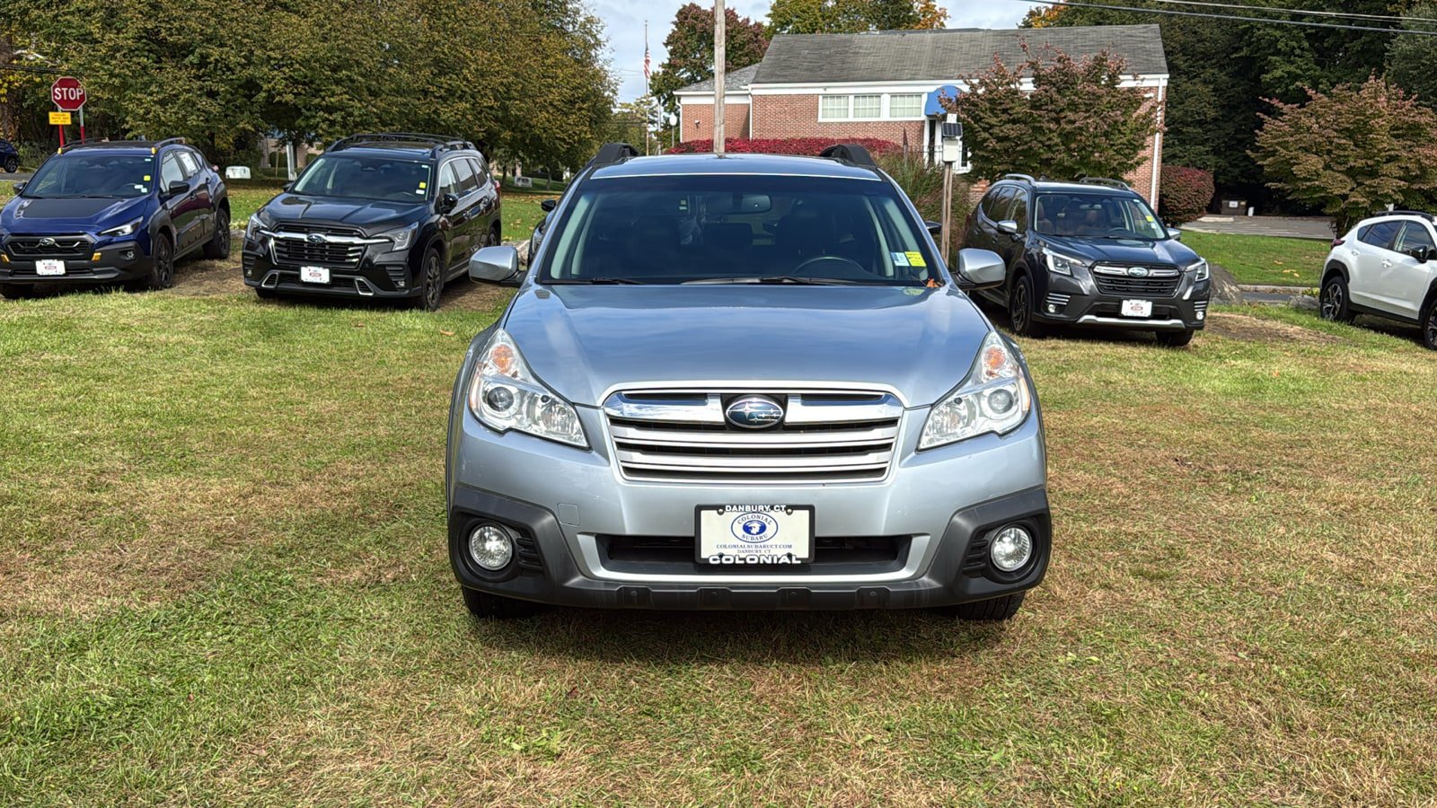 Used 2013 Subaru Outback 3.6R Limited AWD/4WD image 4