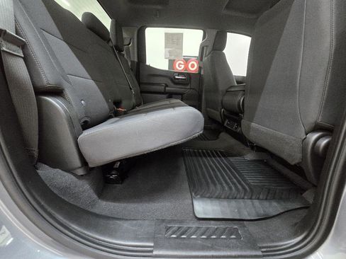 Used 2020 Chevrolet Silverado 1500 Custom w/ Custom Value Package RWD image 19