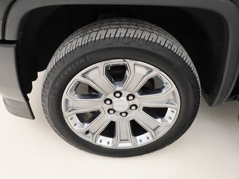 Used 2017 GMC Sierra 1500 Denali w/ Denali Ultimate Package image 7