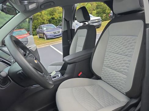 Used 2018 Chevrolet Equinox LS image 15