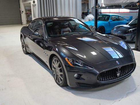 Used 2009 Maserati GranTurismo S RWD image 65