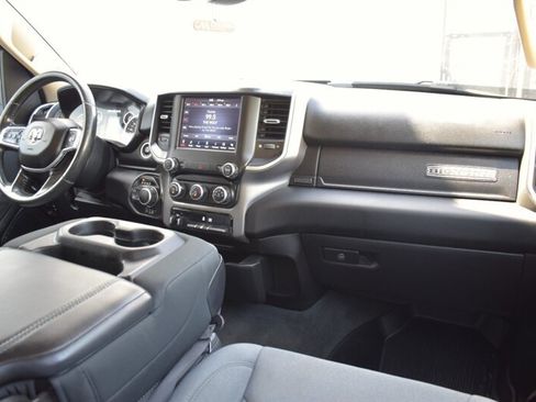 Used 2020 RAM 1500 Big Horn AWD/4WD image 12