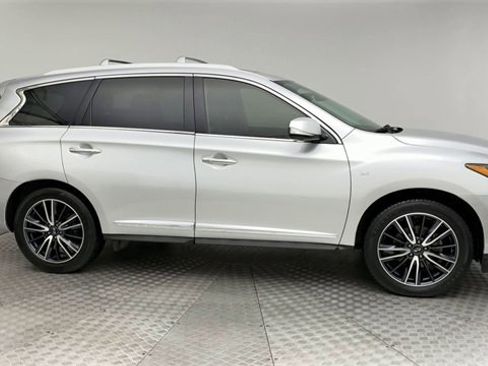 Used 2019 INFINITI QX60 Luxe w/ Sensory Package image 9