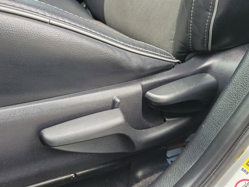 Used 2016 Toyota Corolla S FWD image 13